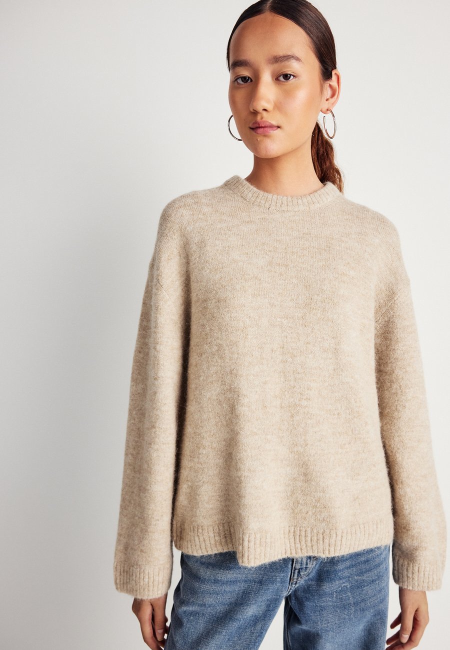 Джемпер Gina Tricot CREW NECK SWEATER, Pure Beige/Beige
Джемпер Gina Tricot CREW NECK SWEATER, Pure Beige/Beige