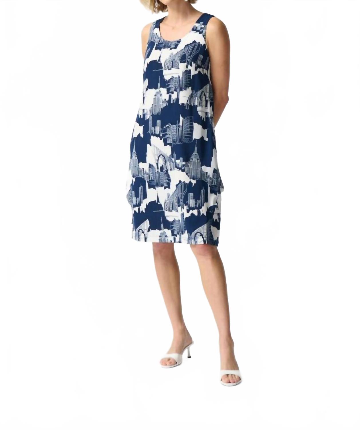 Городской сарафан без рукавов в цвете ваниль/полуночный синий Joseph Ribkoff
Городской сарафан без рукавов в цвете ваниль/полуночный синий Joseph Ribkoff