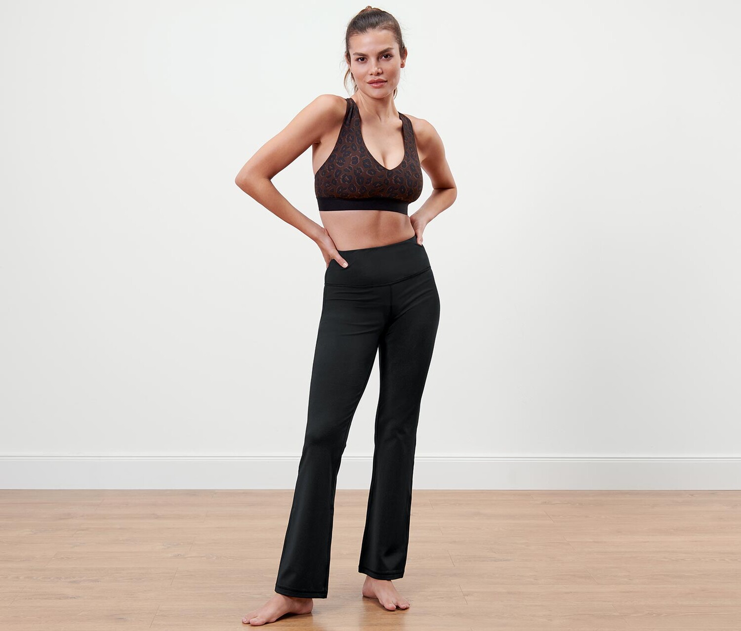 Бодиформирующие спортивные брюки Tchibo, черный
Бодиформирующие спортивные брюки Tchibo, черный