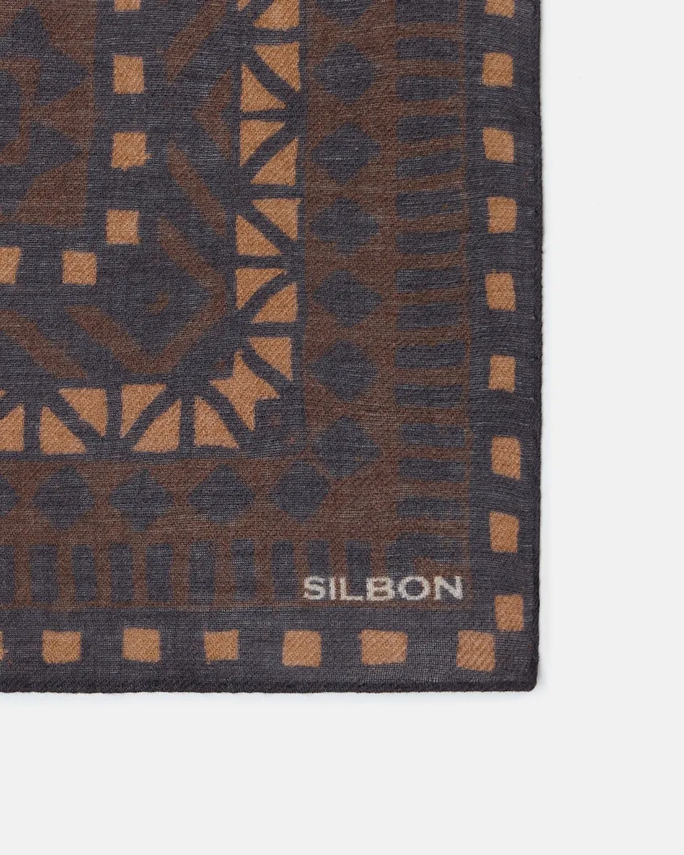 Мужской платок этническими мотивами коричневого цвета Silbon
Мужской платок этническими мотивами коричневого цвета Silbon