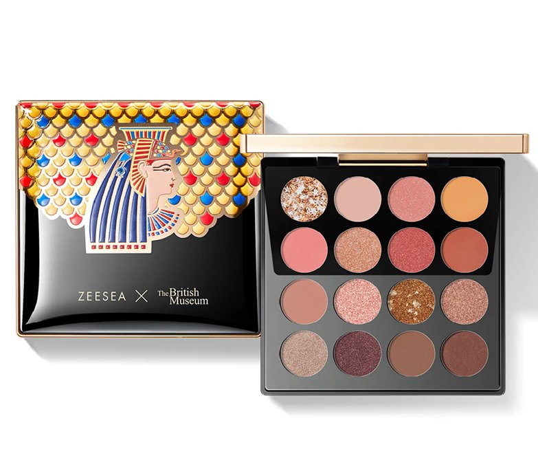 Палитра теней для век Zeesea X The British Museum Enchanting Egypt в оттенке 03# Papyrus
Палитра теней для век Zeesea X The British Museum Enchanting Egypt в оттенке 03# Papyrus