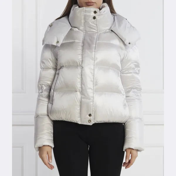 Пуховик стандартного кроя Patrizia Pepe, белый
Пуховик стандартного кроя Patrizia Pepe, белый