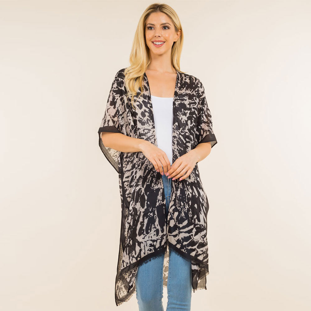 Легкий кимоно-пончо с леопардовым принтом TRUEDAMES
Легкий кимоно-пончо с леопардовым принтом TRUEDAMES