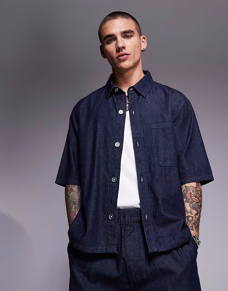 Джинсовая рубашка Bershka цвета индиго
Джинсовая рубашка Bershka цвета индиго