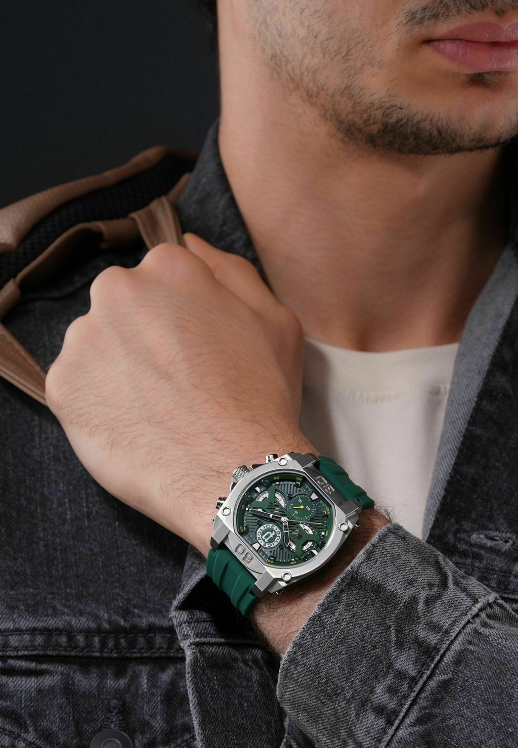 Часы с хронографом Police, серебристый
Часы с хронографом Police, серебристый