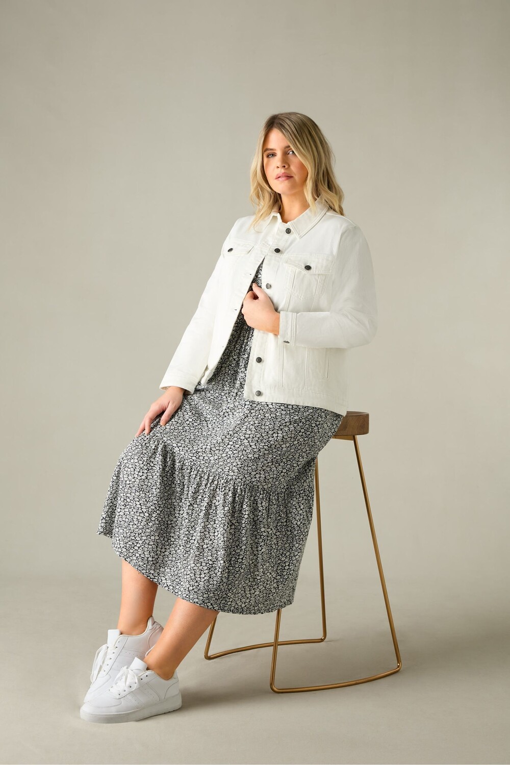 Кремовая джинсовая куртка Curve Live Unlimited, бежевый
Кремовая джинсовая куртка Curve Live Unlimited, бежевый