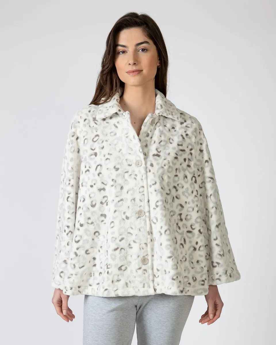 Женское короткое пончо с застежкой на пуговицы Massana, белый
Женское короткое пончо с застежкой на пуговицы Massana, белый