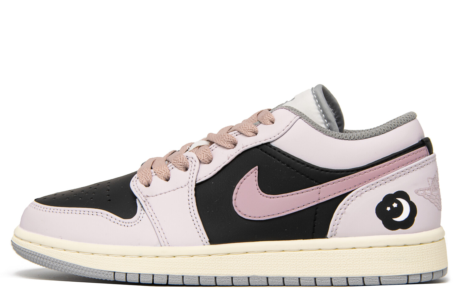 Кроссовки Air Jordan 1 Vintage Basketball Shoes Women's Low-top Black/pink, черный
Кроссовки Air Jordan 1 Vintage Basketball Shoes Women's Low-top Black/pink, черный