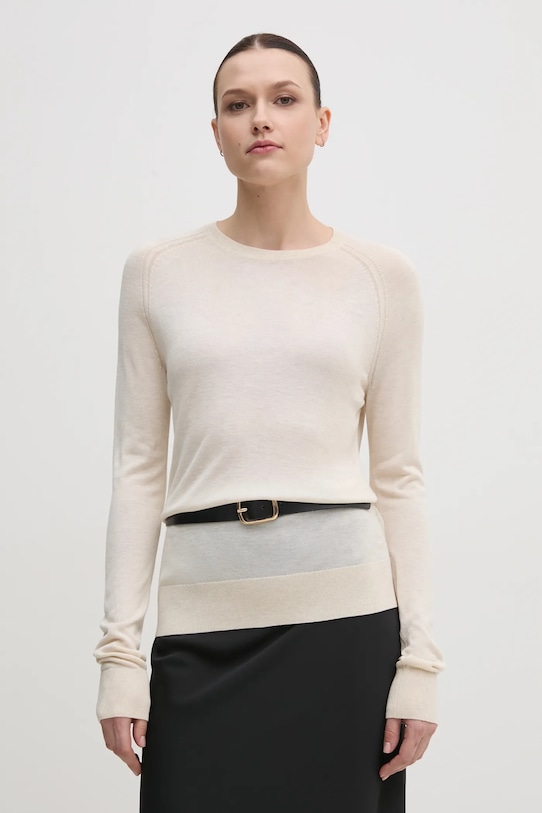 Свитер с добавлением шелка Calvin Klein, бежевый
Свитер с добавлением шелка Calvin Klein, бежевый