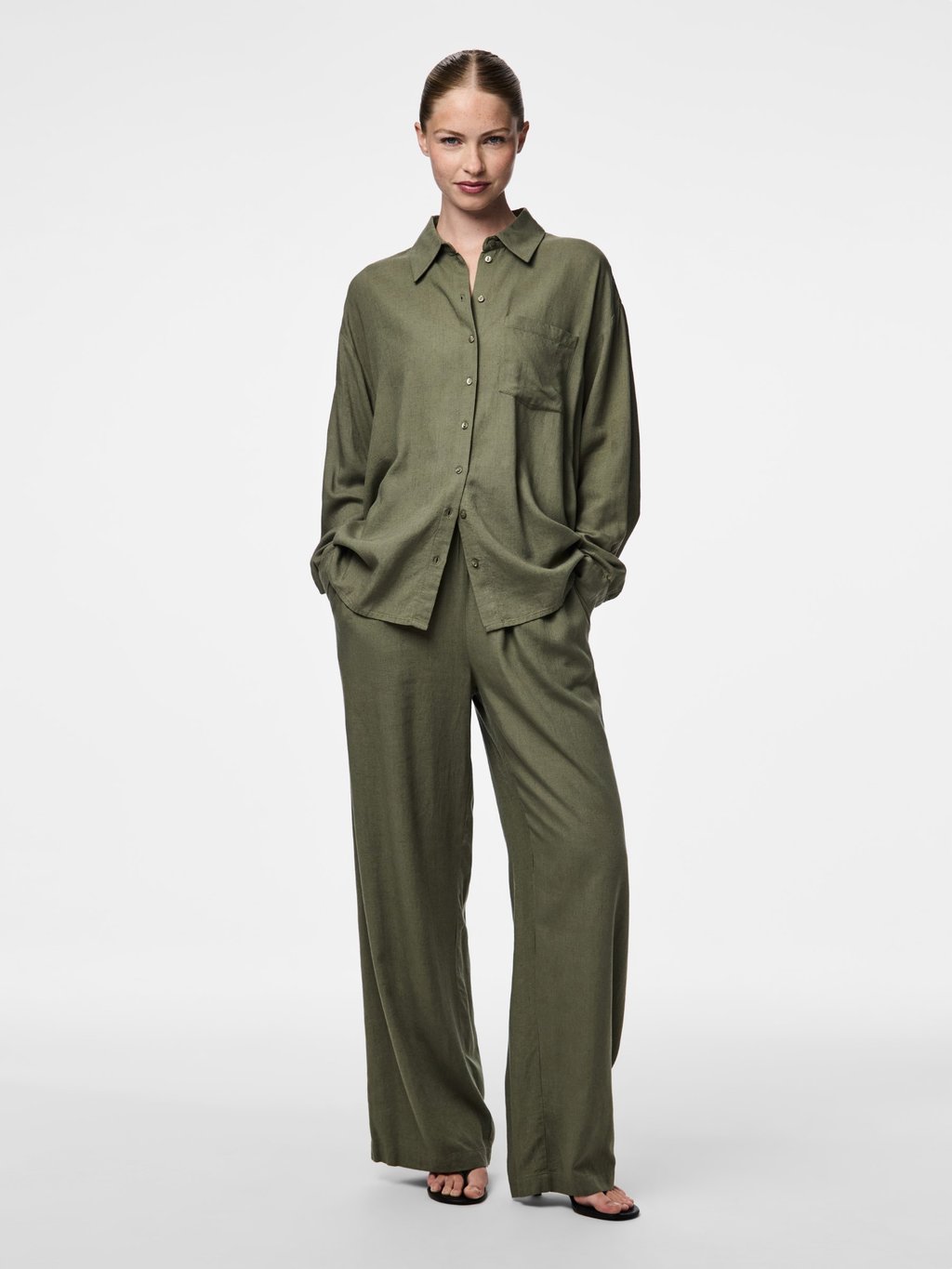 Брюки PCPIA WIDE NOOS Pieces, зеленый
Брюки PCPIA WIDE NOOS Pieces, зеленый