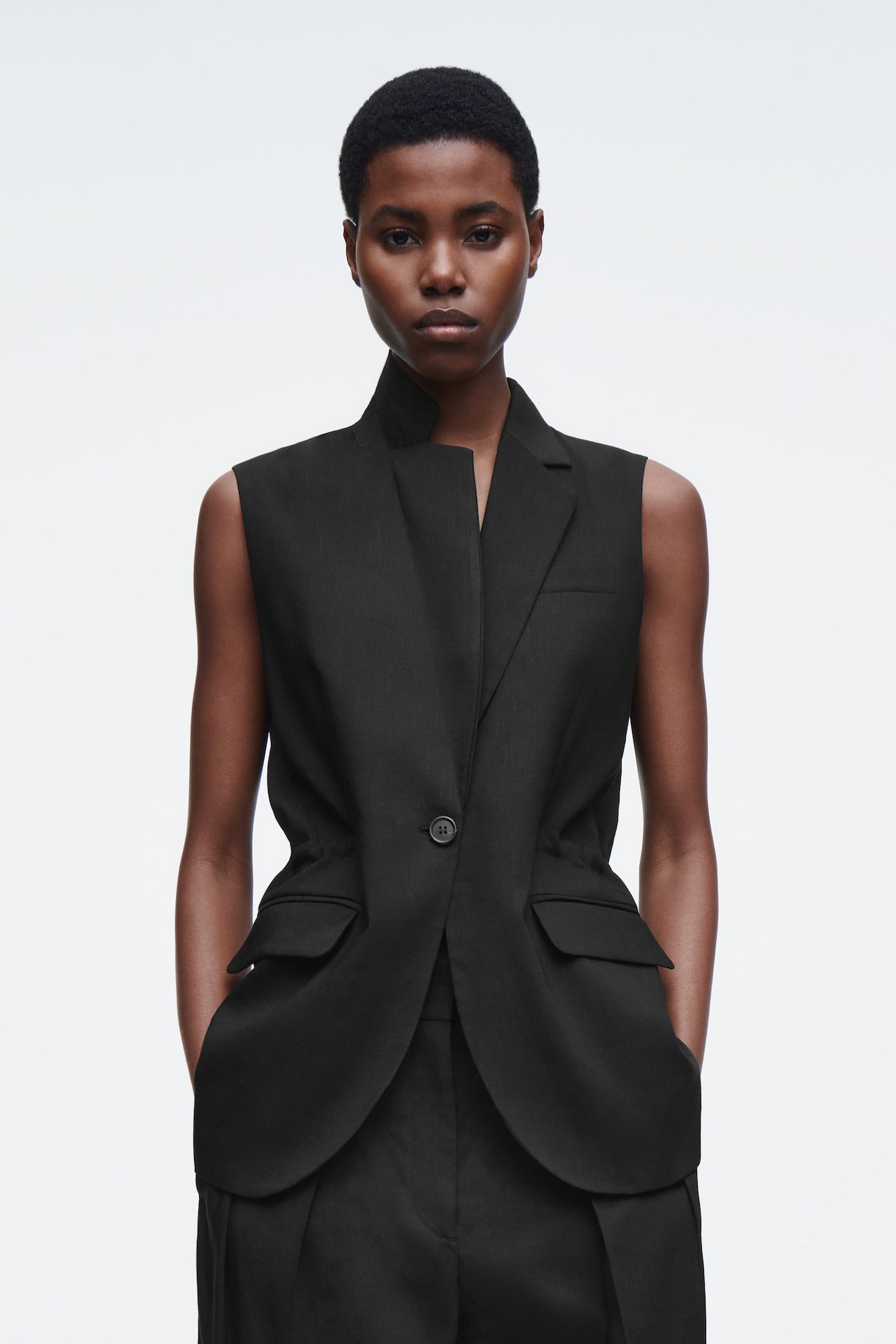 Жилет из льна COS, черный
Жилет из льна COS, черный