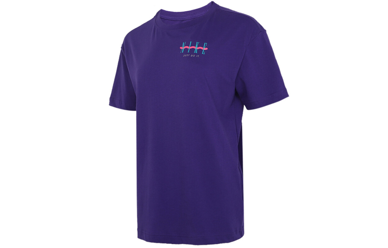 Футболка женская фиолетовая Nike
Футболка женская фиолетовая Nike