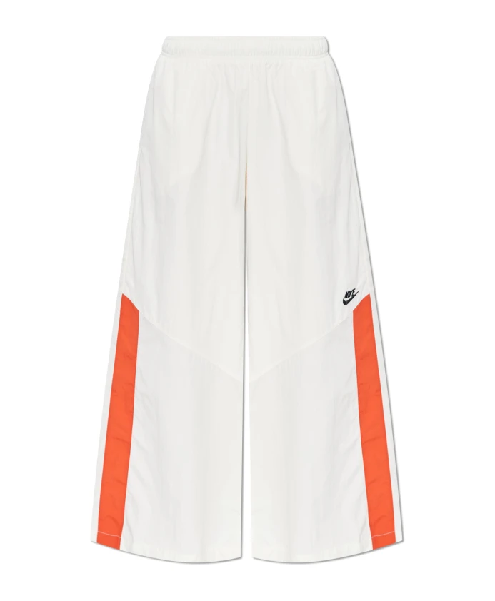 Брюки с логотипом Nike, бежевый
Брюки с логотипом Nike, бежевый