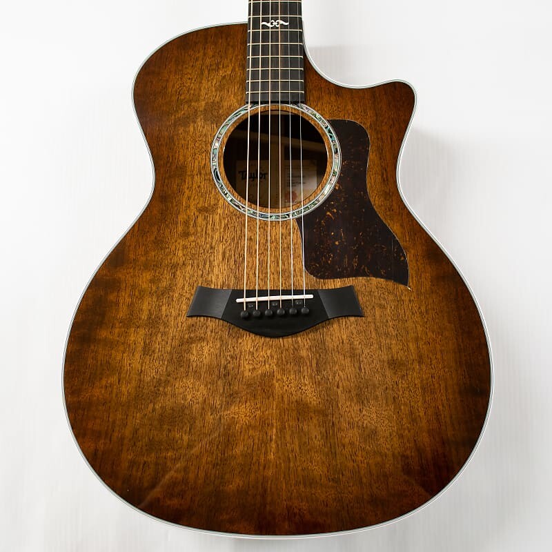 Акустическая гитара Taylor 424ce Special Edition All-Walnut
Акустическая гитара Taylor 424ce Special Edition All-Walnut