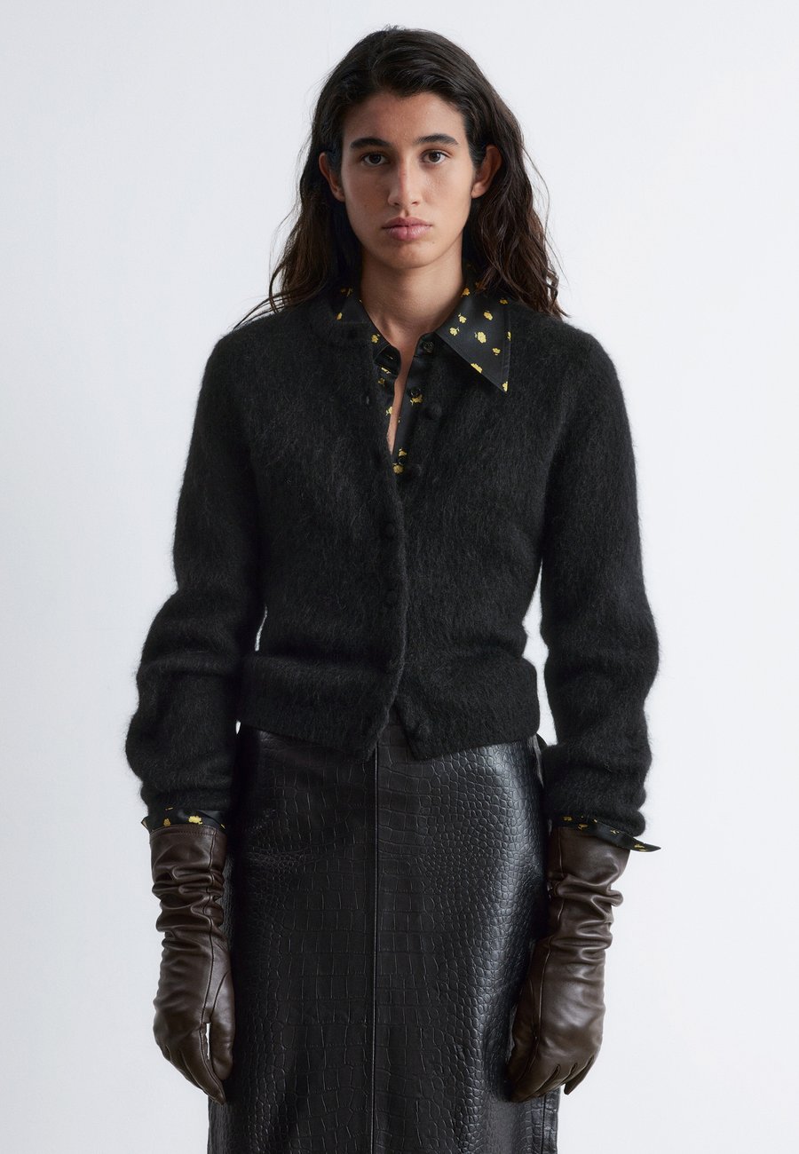 Кардиган & other stories BRUSHED, Black
Кардиган & other stories BRUSHED, Black