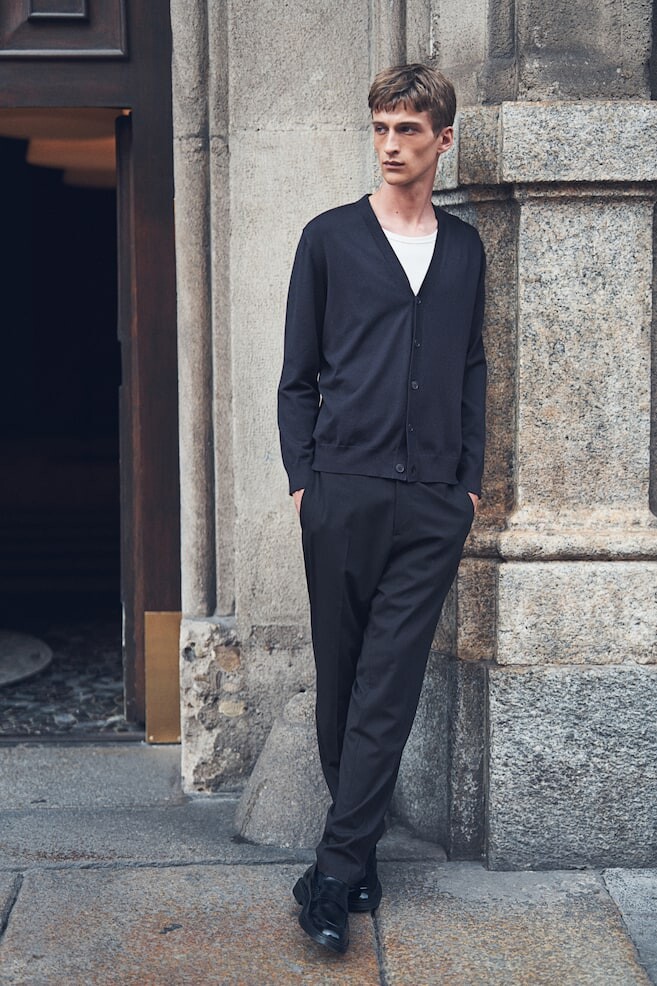 Кардиган тонкой вязки обычного кроя H&M, синий
Кардиган тонкой вязки обычного кроя H&M, синий