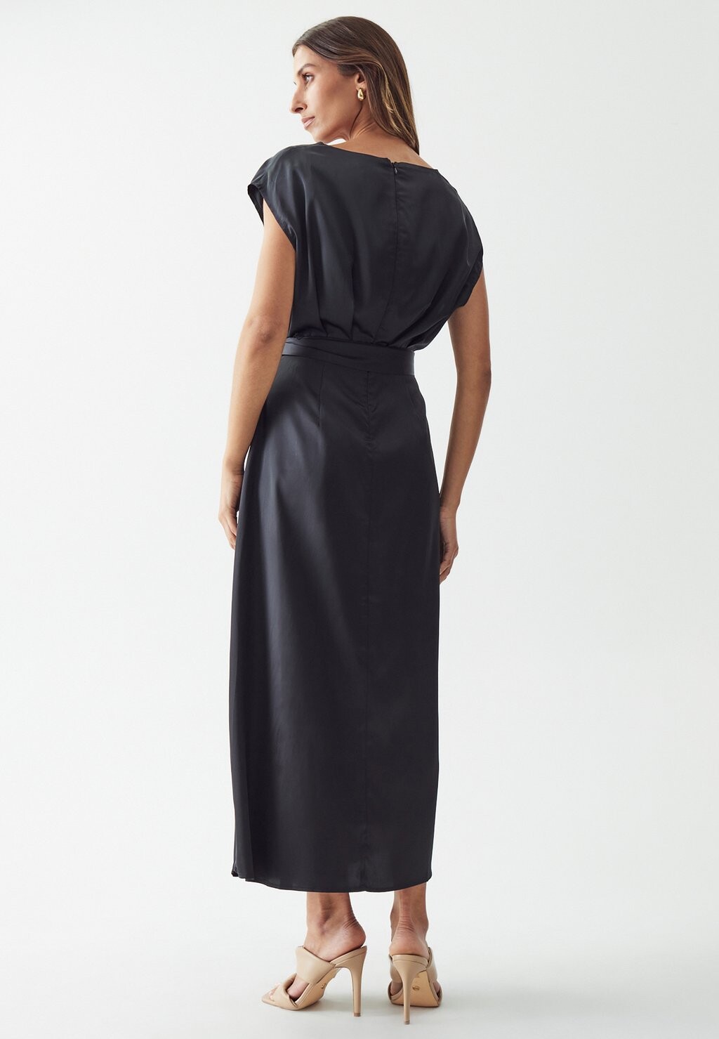 Повседневное платье WILLA, черный
Повседневное платье WILLA, черный