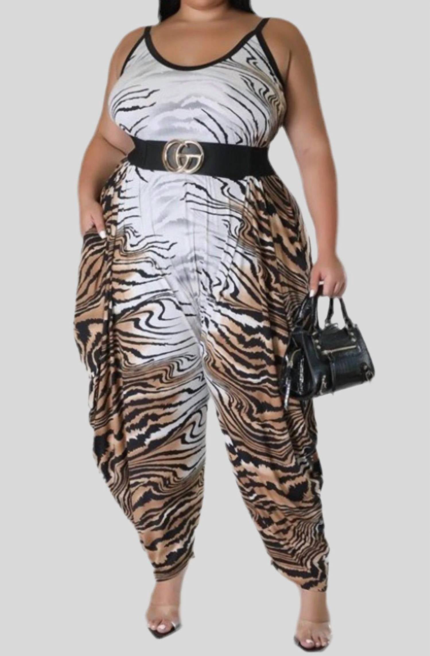 Комбинезон Multi Print Plus с тигровым принтом Good Time USA
Комбинезон Multi Print Plus с тигровым принтом Good Time USA