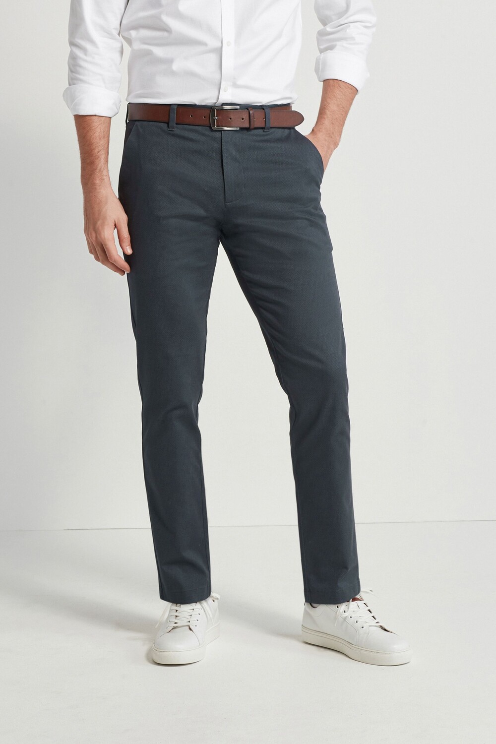 Мягкие приталенные брюки-чиносы с поясом Next, синий
Мягкие приталенные брюки-чиносы с поясом Next, синий