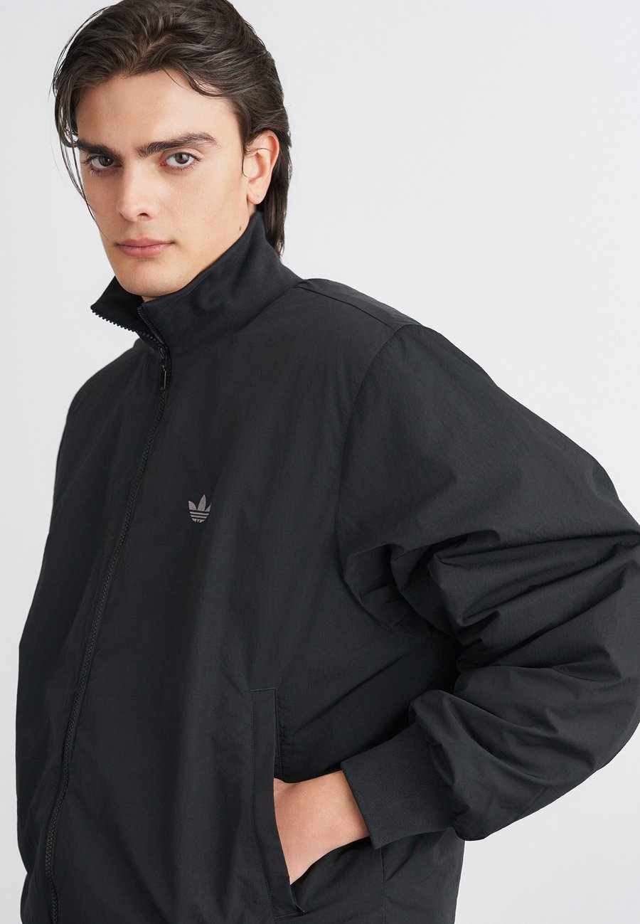 Куртка Adidas Originals CLIMA , Black
Куртка Adidas Originals CLIMA , Black