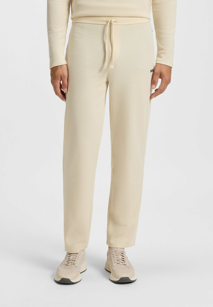 Пижамные брюки BOSS WAFFLE OPEN CUFFS, Open White Eleven/Off-White
Пижамные брюки BOSS WAFFLE OPEN CUFFS, Open White Eleven/Off-White
