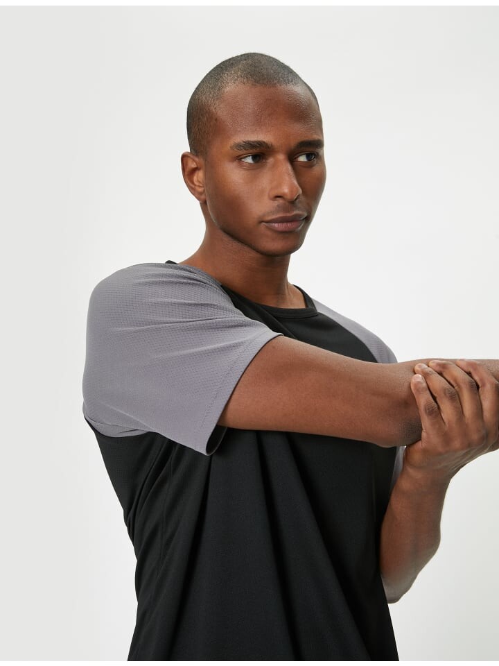 Футболка KOTON T shirt, черный
Футболка KOTON T shirt, черный