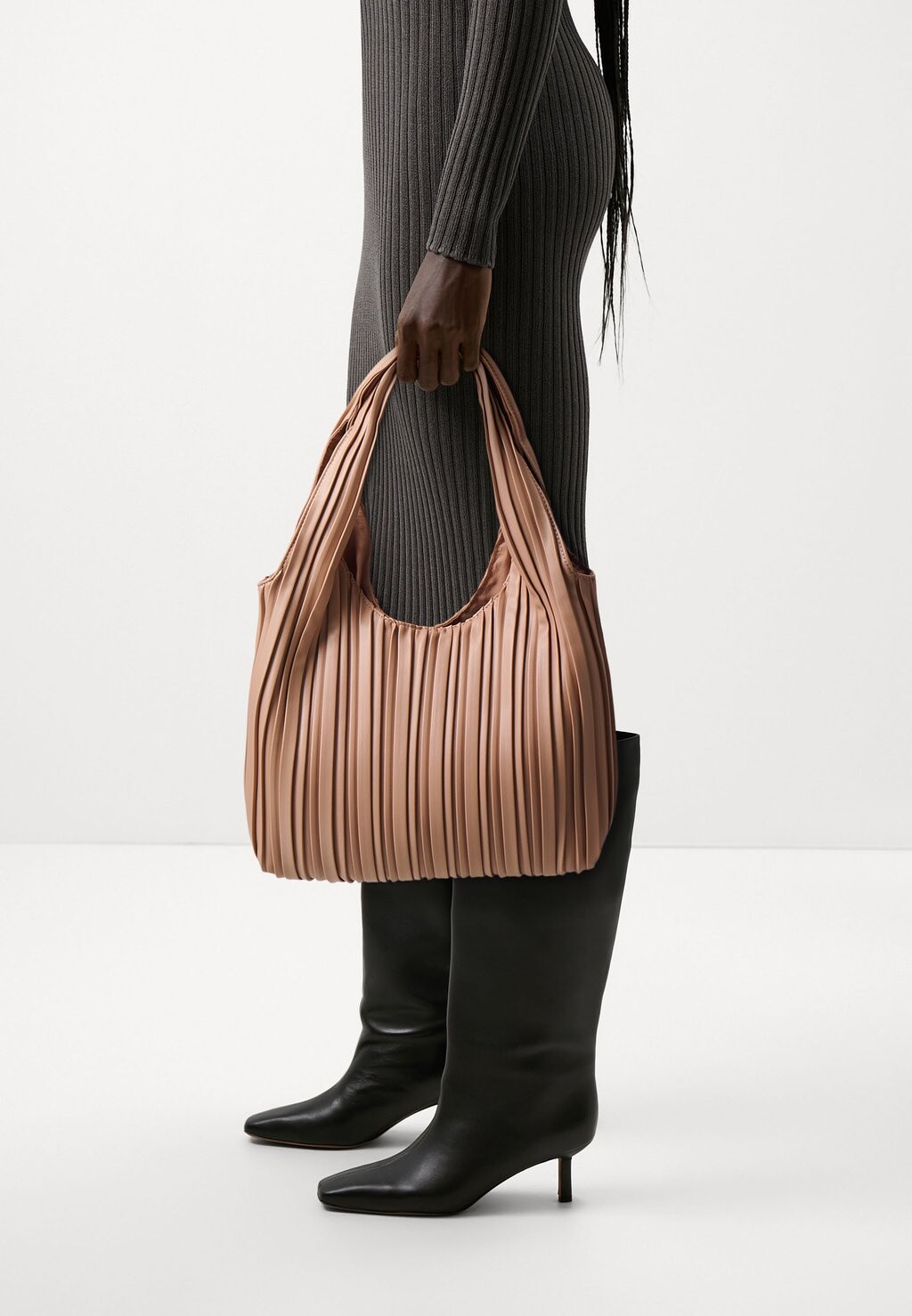 Сумочка Even&Odd, бежевый
Сумочка Even&Odd, бежевый