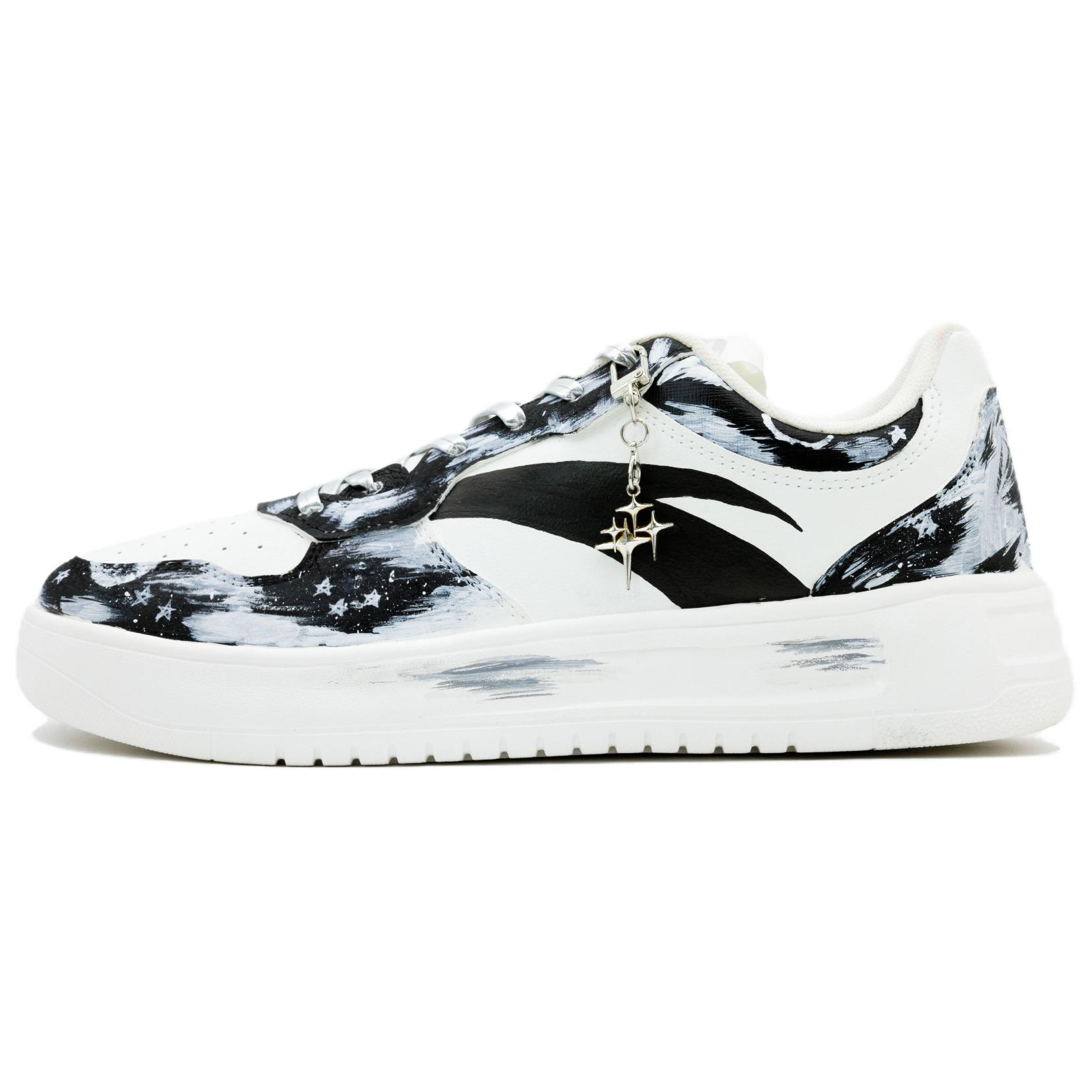 ANTA Низкие кроссовки для скейтбординга с мягкой амортизацией, износостойкие, мужские, черно-белые
ANTA Низкие кроссовки для скейтбординга с мягкой амортизацией, износостойкие, мужские, черно-белые