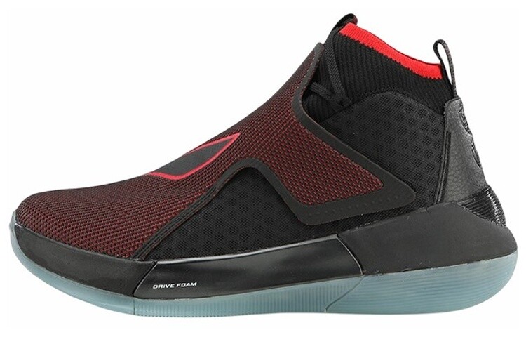 Баскетбольные кроссовки YuShuai 12 мужские низкие черные/красные Lining
Баскетбольные кроссовки YuShuai 12 мужские низкие черные/красные Lining