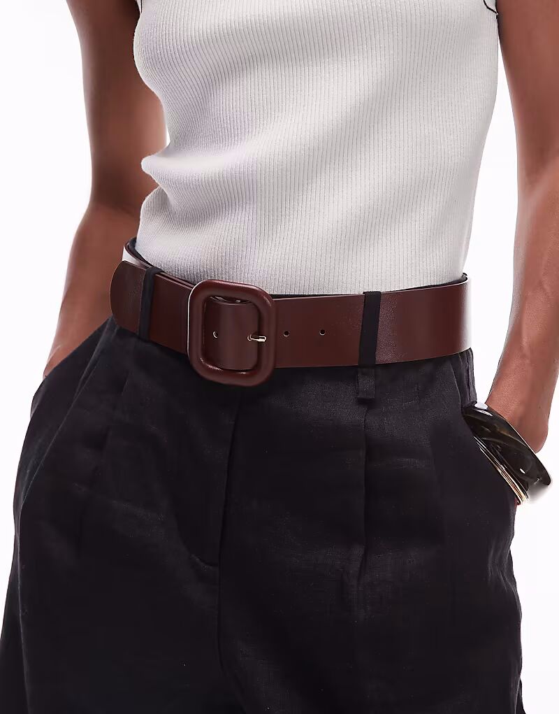 Квадратный ремень Mango с изображением Кайи Гербер коричневого цвета
Квадратный ремень Mango с изображением Кайи Гербер коричневого цвета