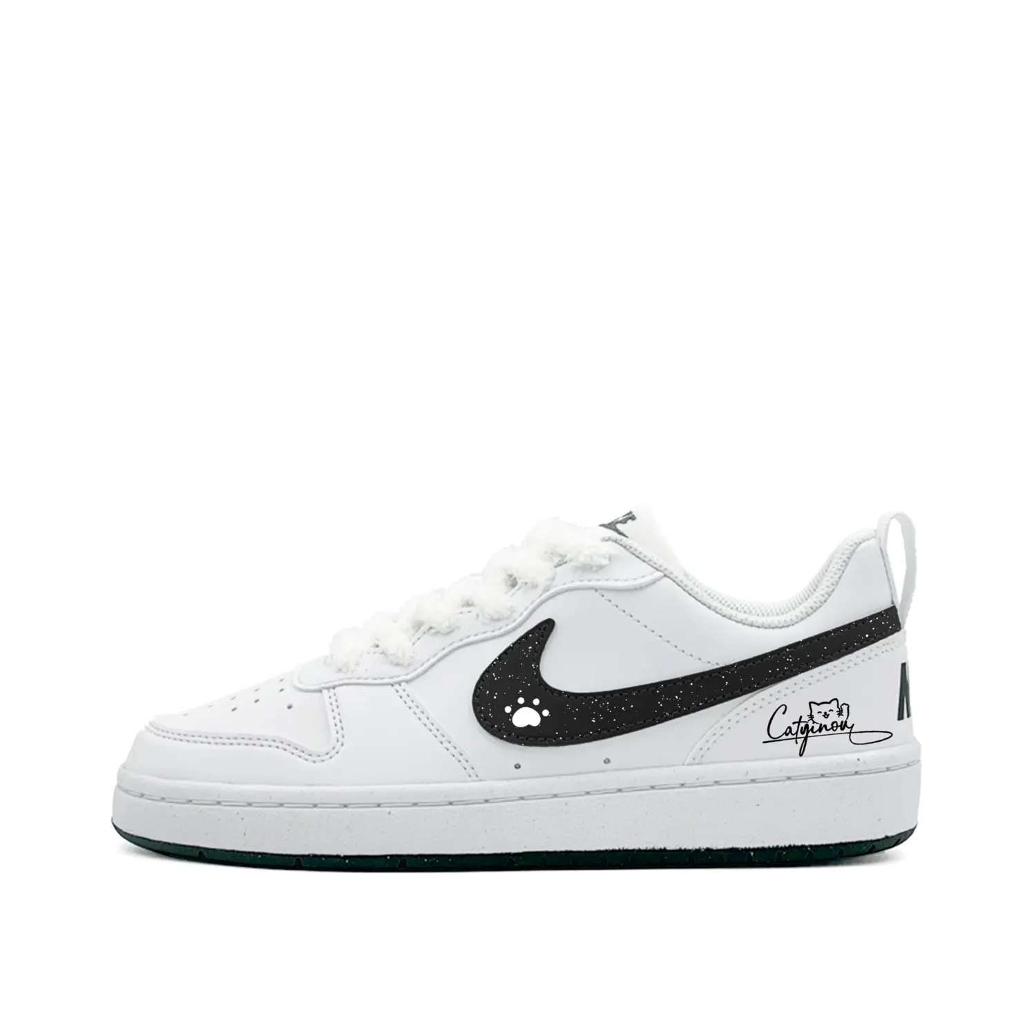 Nike Court Borough Cat Paw Raid Low top детские скейтбординг кроссовки Black White
Nike Court Borough Cat Paw Raid Low top детские скейтбординг кроссовки Black White