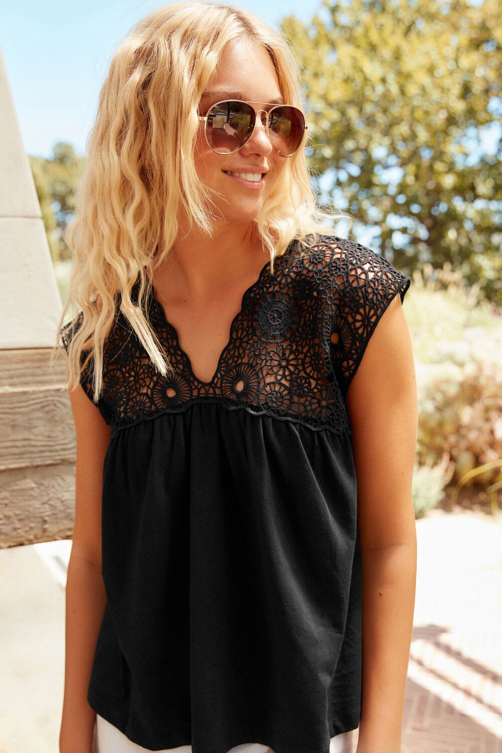 Расклешенная блузка со вставками связанными крючком Next, черный
Расклешенная блузка со вставками связанными крючком Next, черный