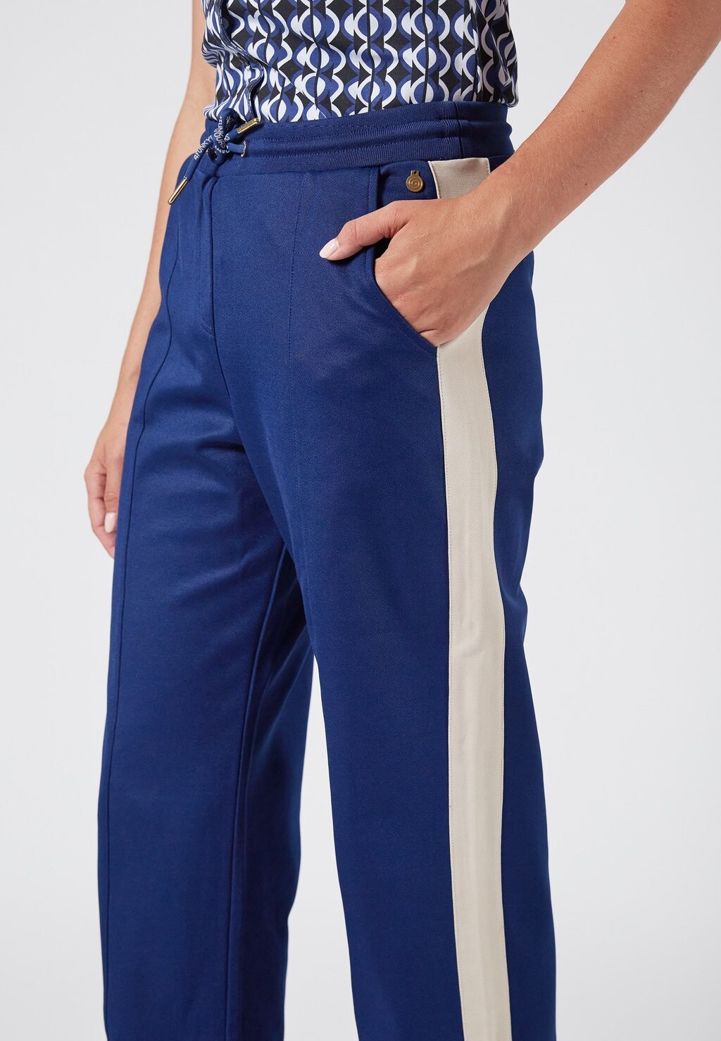 Спортивные брюки THE BREACH WITH SLITS 4funkyflavours, синий
Спортивные брюки THE BREACH WITH SLITS 4funkyflavours, синий