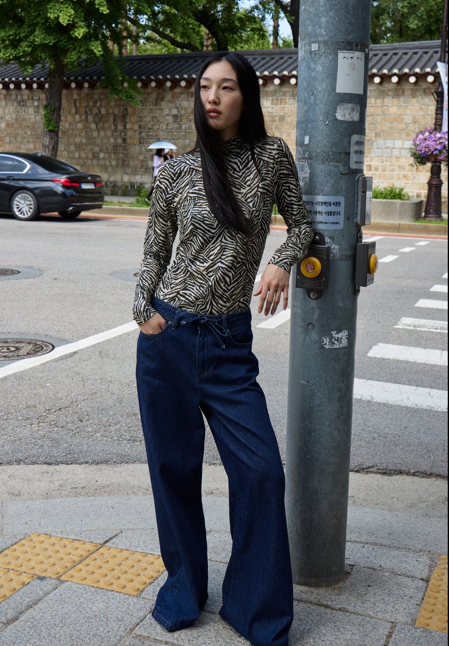 Топ ICHI LAVA , Graphic Animal/Black
Топ ICHI LAVA , Graphic Animal/Black