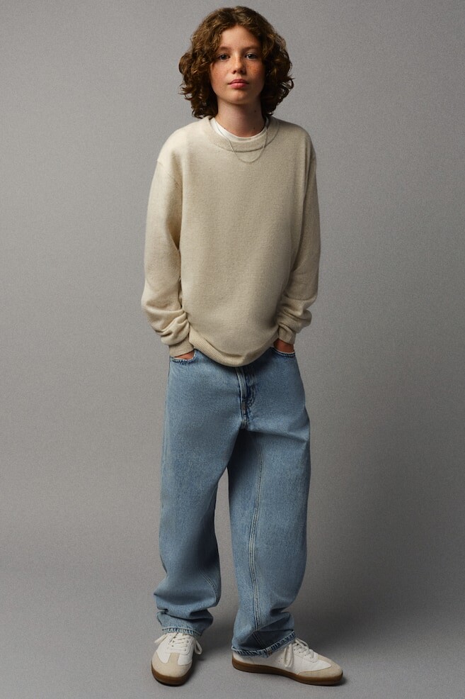 Свободные джинсы H&M, голубой
Свободные джинсы H&M, голубой