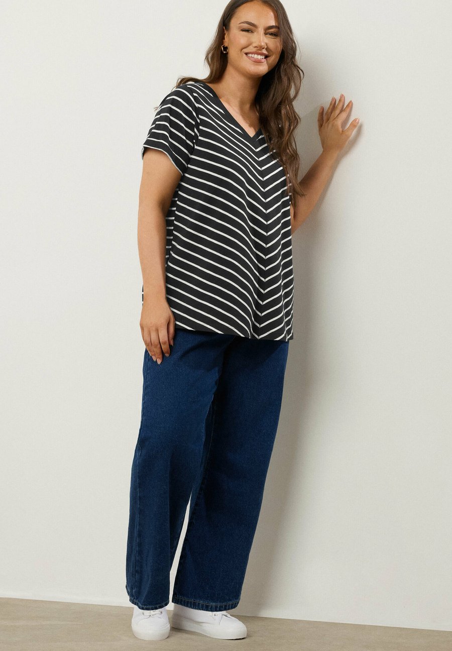 Футболка Evans CURVE CHARTREUSE, Black/Anthracite, Черный, Футболка Evans CURVE CHARTREUSE, Black/Anthracite
Футболка Evans CURVE CHARTREUSE, Black/Anthracite, Черный, Футболка Evans CURVE CHARTREUSE, Black/Anthracite