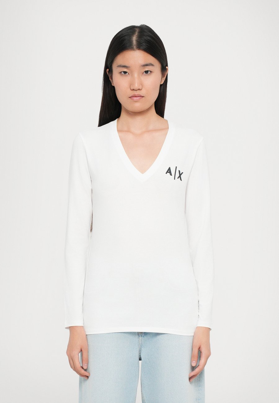 Топ Armani Exchange Long sleeved top, Optic White/White
Топ Armani Exchange Long sleeved top, Optic White/White