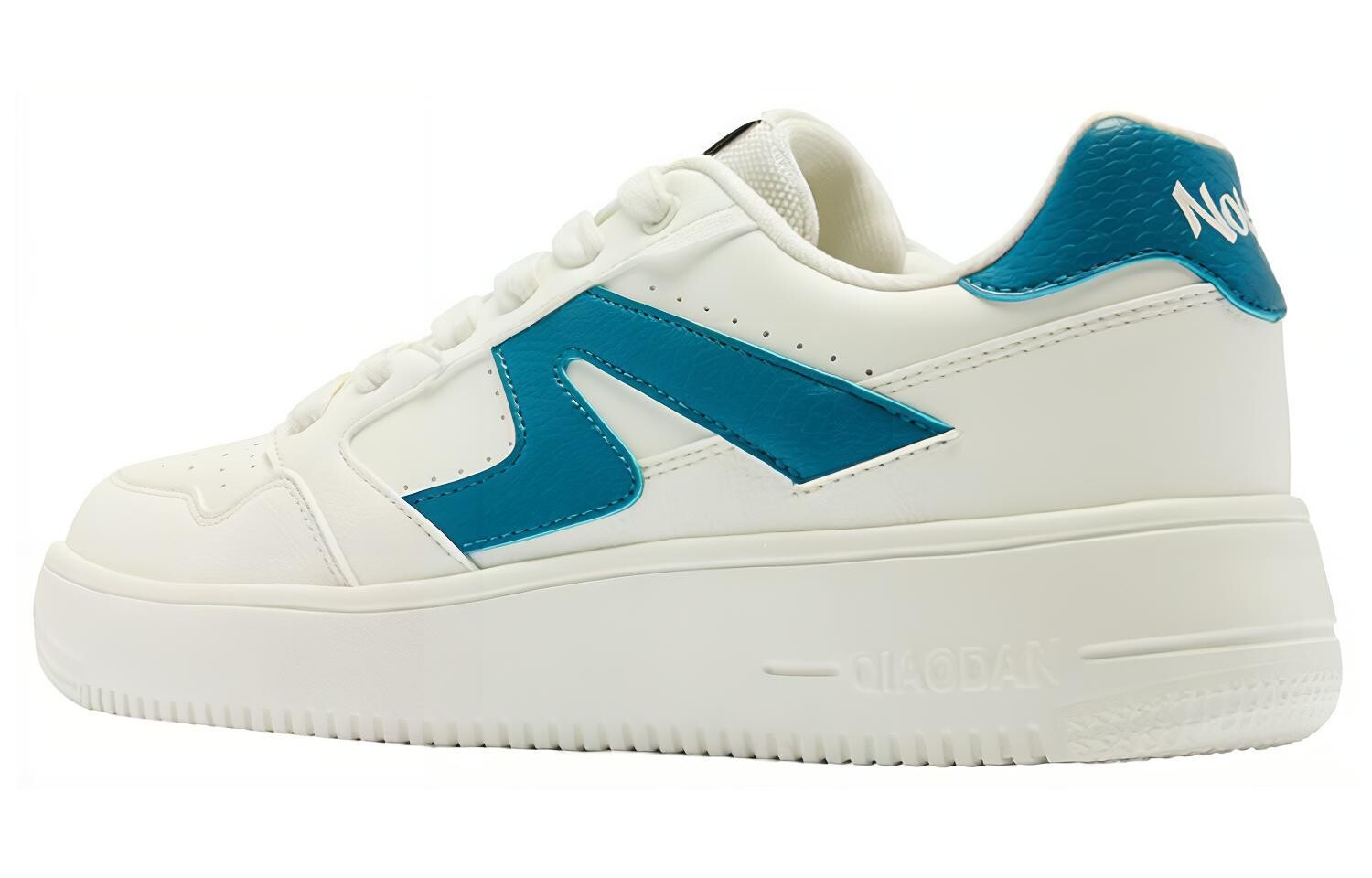 Кеды мужские, обувь для скейтбординга низкая светло-голубой Qiaodan
Кеды мужские, обувь для скейтбординга низкая светло-голубой Qiaodan