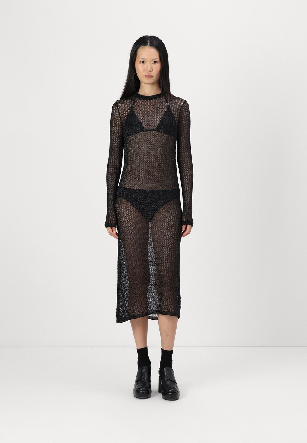 Платье-джемпер SLFSADIE METALLIC O NECK DRESS Selected Femme, черный
Платье-джемпер SLFSADIE METALLIC O NECK DRESS Selected Femme, черный