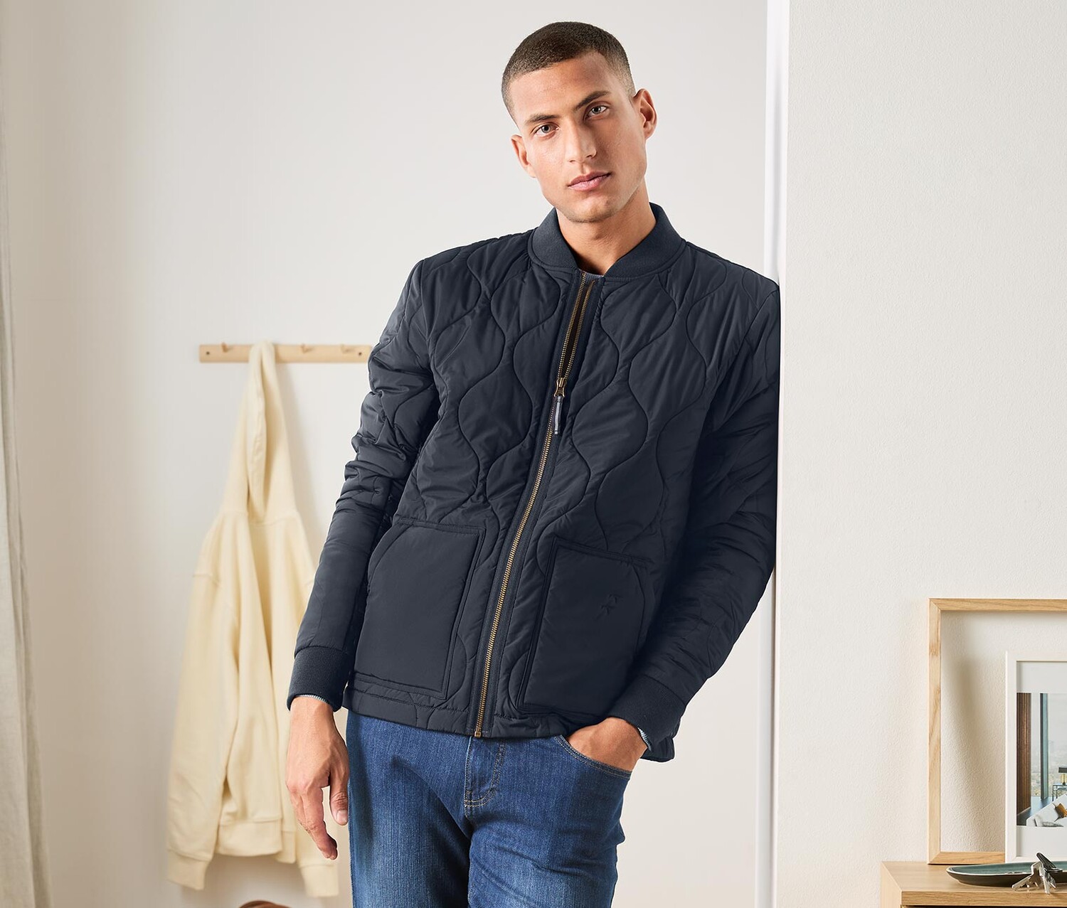 Стеганая куртка Tchibo, темно-синий
Стеганая куртка Tchibo, темно-синий