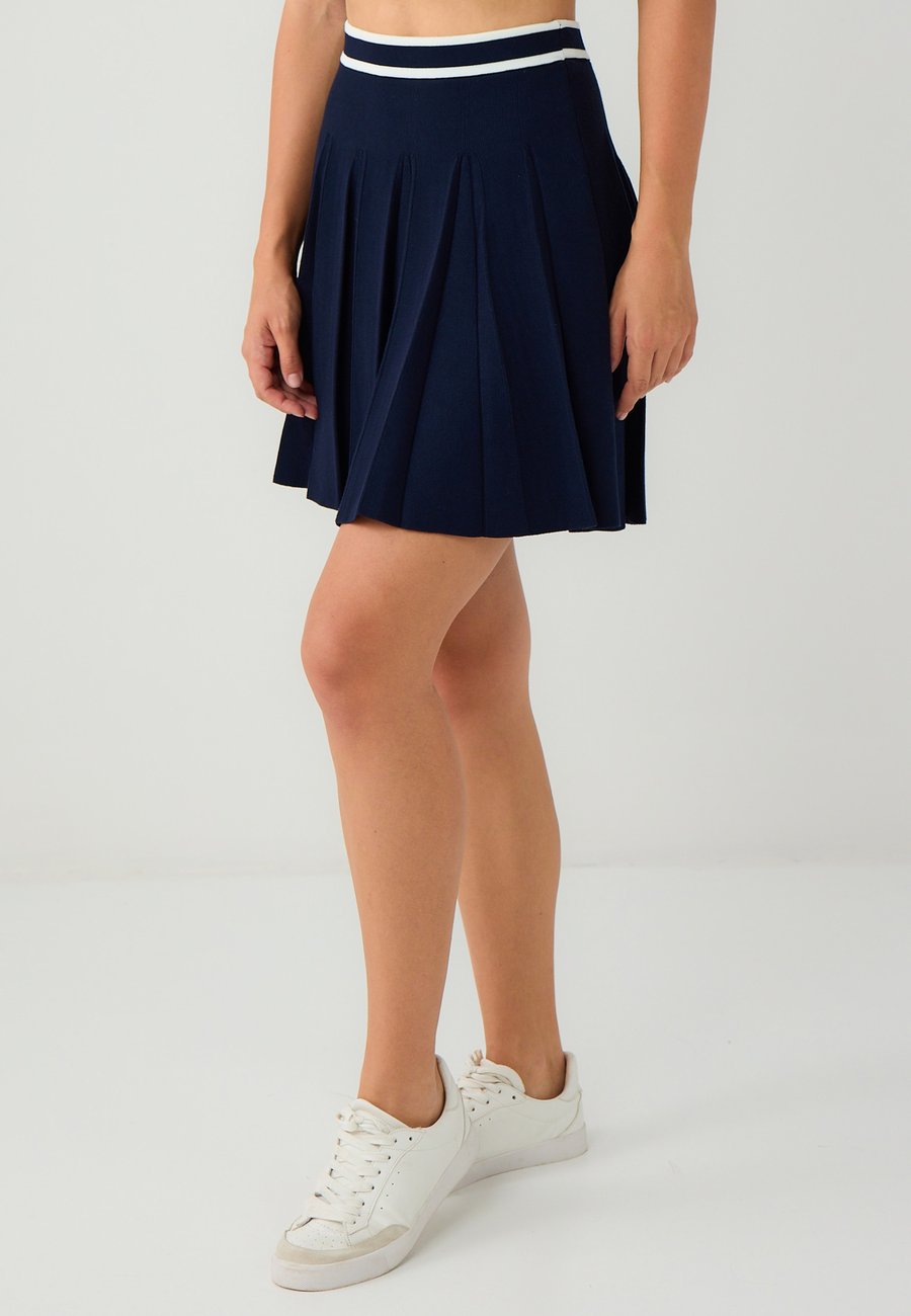 Юбка Jimmy Key REGULAR FIT, Dark Blue
Юбка Jimmy Key REGULAR FIT, Dark Blue