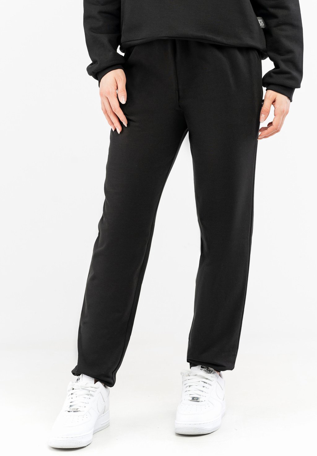 Спортивные штаны BACK LOGO ICE ICEBERG, черный
Спортивные штаны BACK LOGO ICE ICEBERG, черный