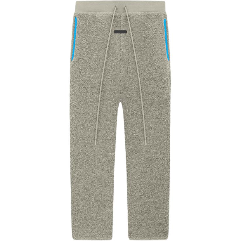 Polar Fleece Hike Pant Fear Of God Athletics, хаки
Polar Fleece Hike Pant Fear Of God Athletics, хаки