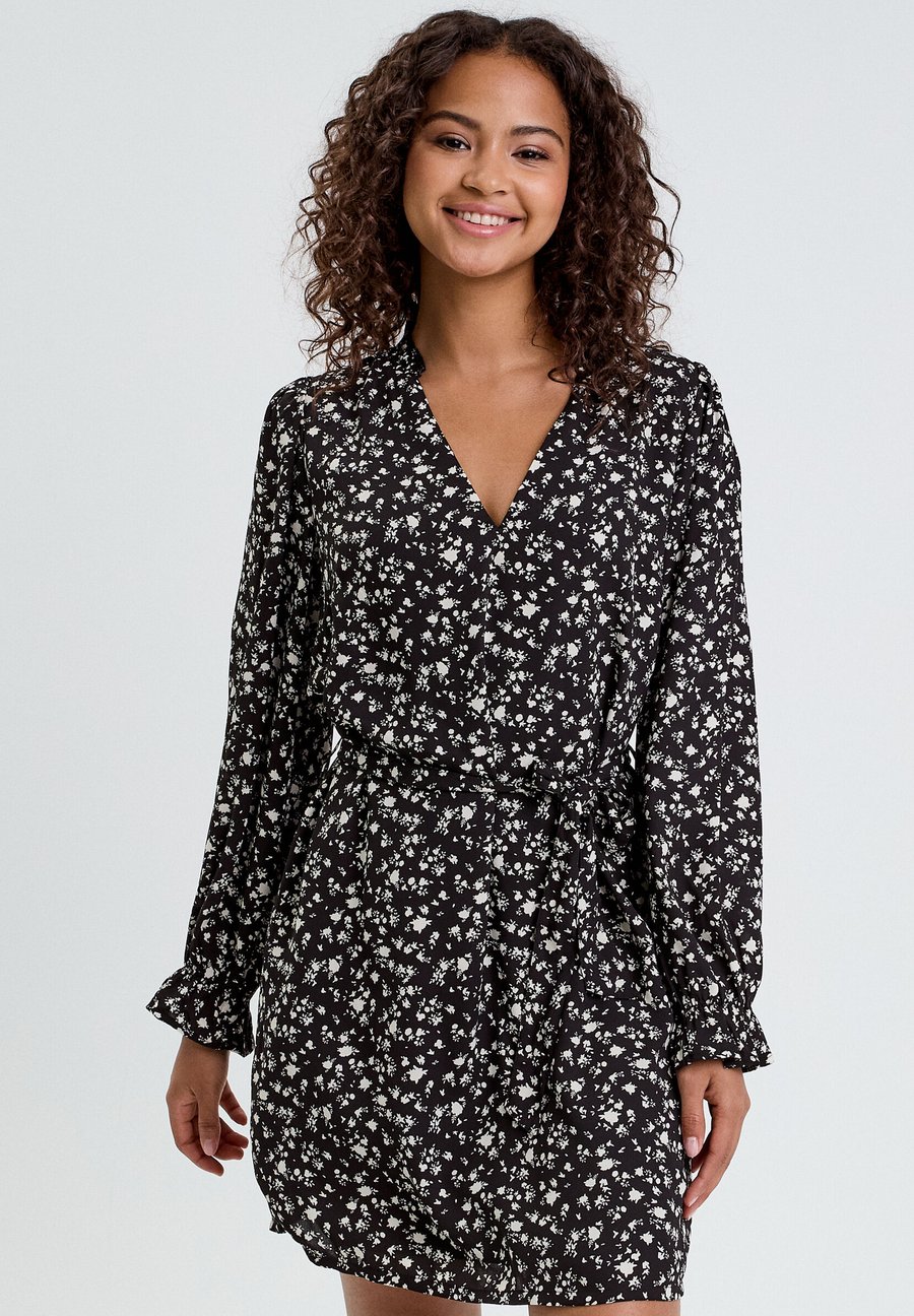 Платье Cache Cache Day dress, Blanc/White
Платье Cache Cache Day dress, Blanc/White