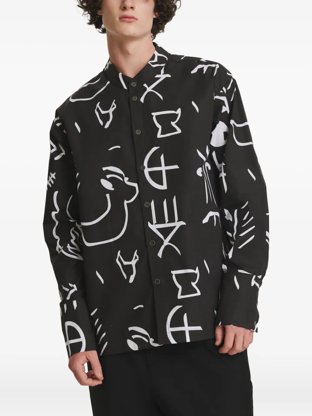 Рубашка Tărtăria Irina Voinea, черный
Рубашка Tărtăria Irina Voinea, черный