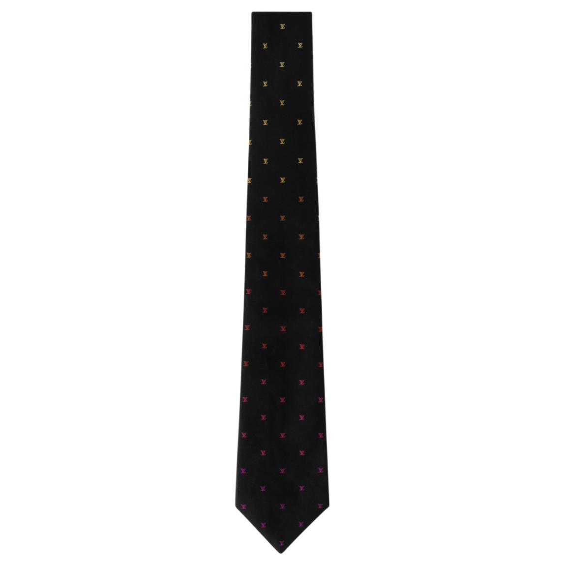 LOUIS VUITTON Мужской галстук из шелка тутового шелкопряда черный, Black
LOUIS VUITTON Мужской галстук из шелка тутового шелкопряда черный, Black