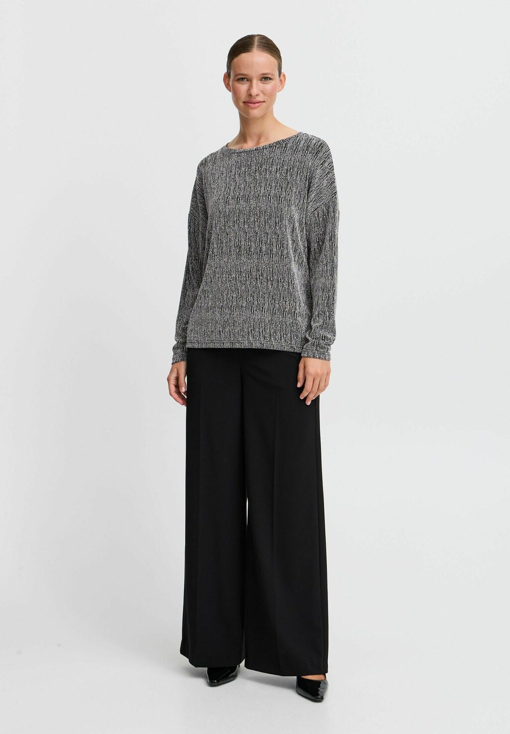 Топ с длинными рукавами SHILOH b.young, серебристый
Топ с длинными рукавами SHILOH b.young, серебристый