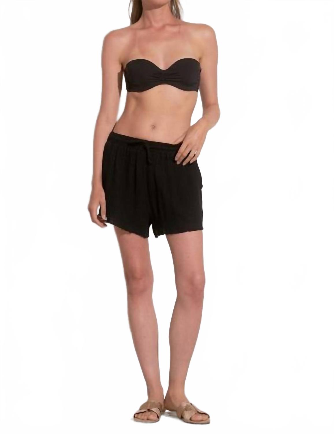 Черные шорты для отдыха с бахромой ELAN
Черные шорты для отдыха с бахромой ELAN