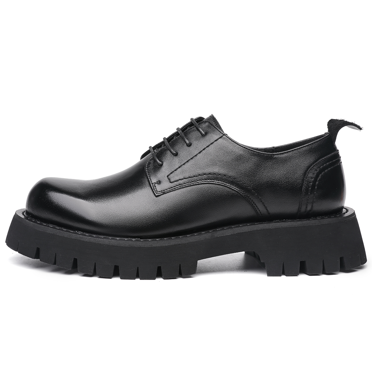 Повседневные кожаные туфли мужские низкие черные FAPAI
Повседневные кожаные туфли мужские низкие черные FAPAI