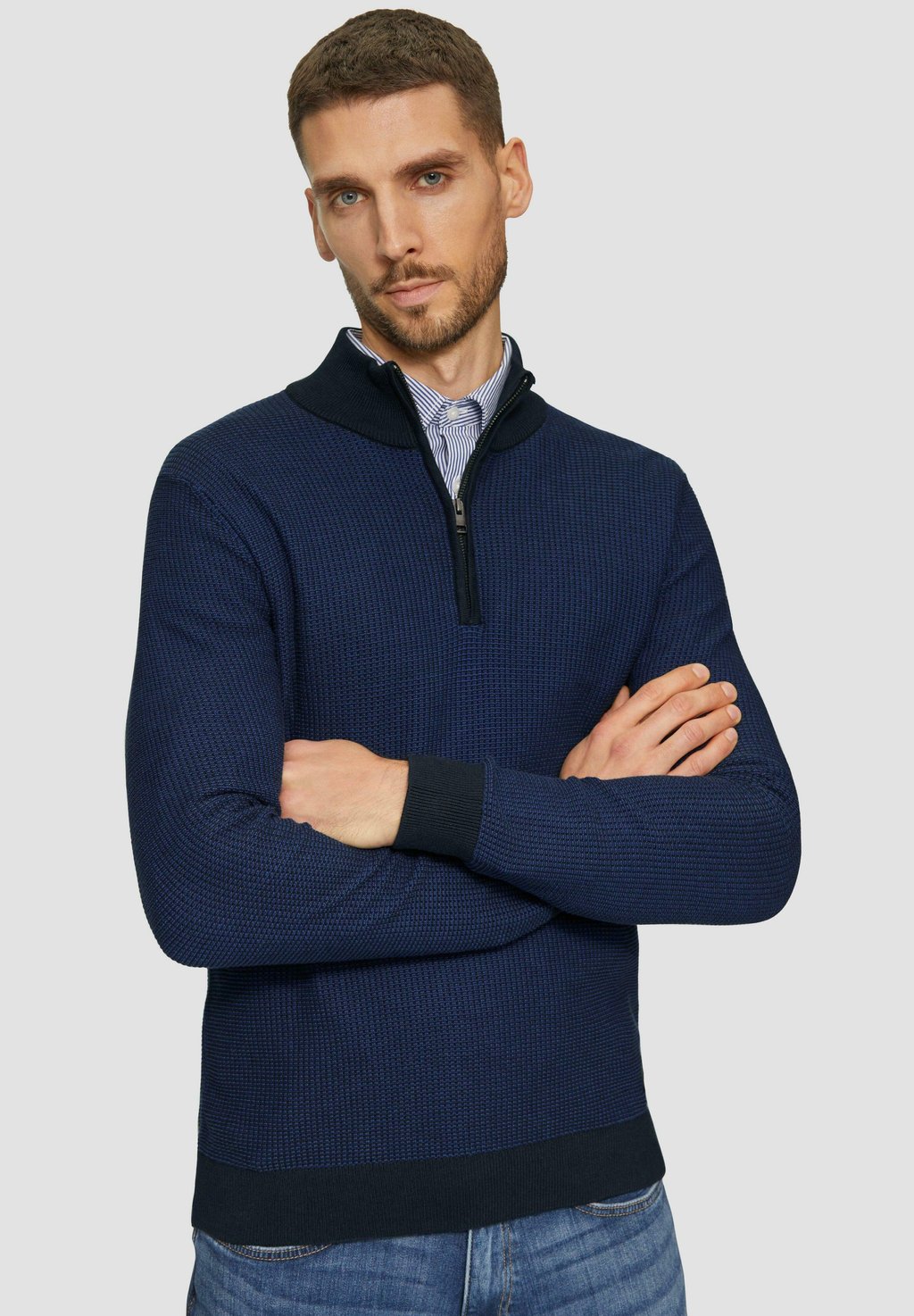 Свитер MIT STEHKRAGEN UND STRUKTUR s.Oliver, темно-синий
Свитер MIT STEHKRAGEN UND STRUKTUR s.Oliver, темно-синий